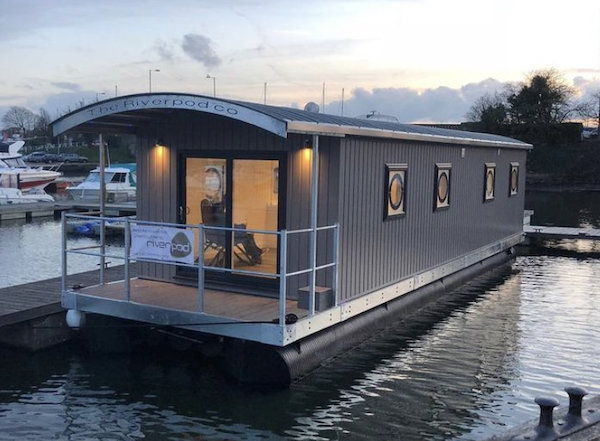 River boat house for sale (flat-a-float)
