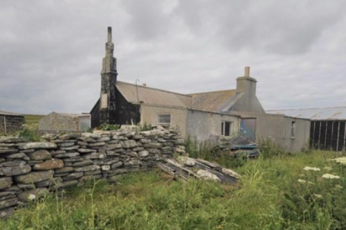Ruined cottage for sale