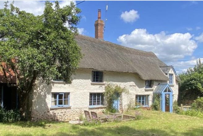 Thatched cottage for sale