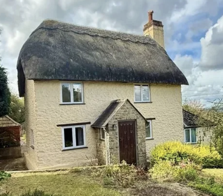 Thatched cottage for
            sale