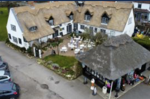 Shop/restaurant for sale