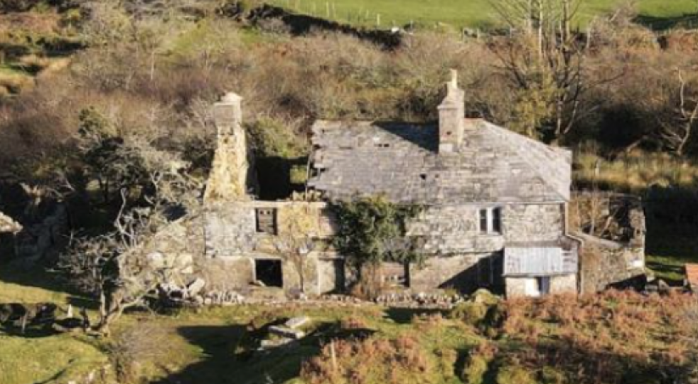 Derelict cottage for sale